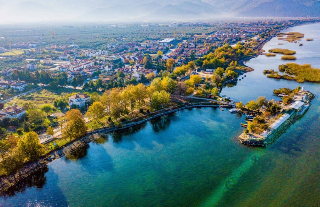 5 KÖY 1 GÖL İZNİK GÖLÜ KÖYLERİ (KARSAK-GEMİÇ-GÜRLE-AKÖREN-GÖLYAKA) DOĞA YÜRÜYÜŞÜ VE ÇİLEK HASADI