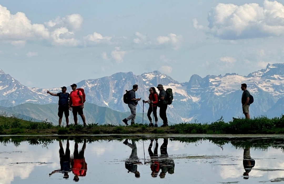 DAĞLAR DİYARI HAKKARİ YAYLA VE GÖLLERİ DOĞA YÜRÜYÜŞLERİ 