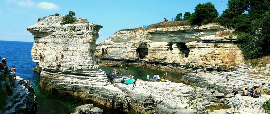 KURT YERİ (AKÇAKOCA ANITI) KERPE KAYALIKLARI DENİZ VE DOĞA YÜRÜYÜŞÜ