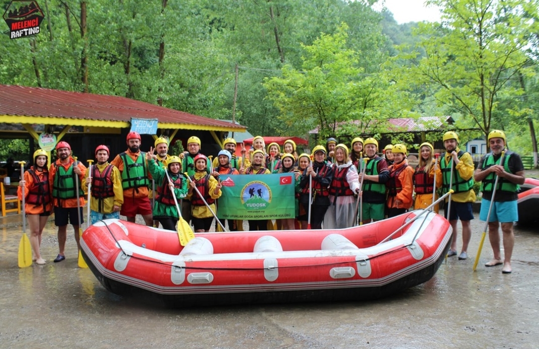 DÜZCE- MELEN ÇAYINDA RAFTİNG