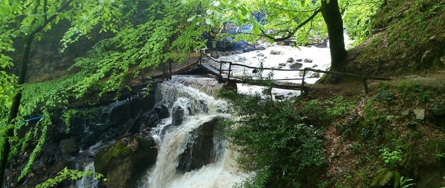 OYLAT ŞELALESİ,MAĞARASI VE KAPLICASI SPORTİF DOĞA YÜRÜYÜŞÜ