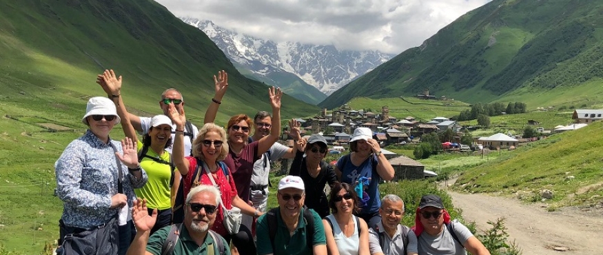 GÜRCİSTAN, SWANETİ, USHGULİ, MESTİA DOĞA YÜRÜYÜŞÜ