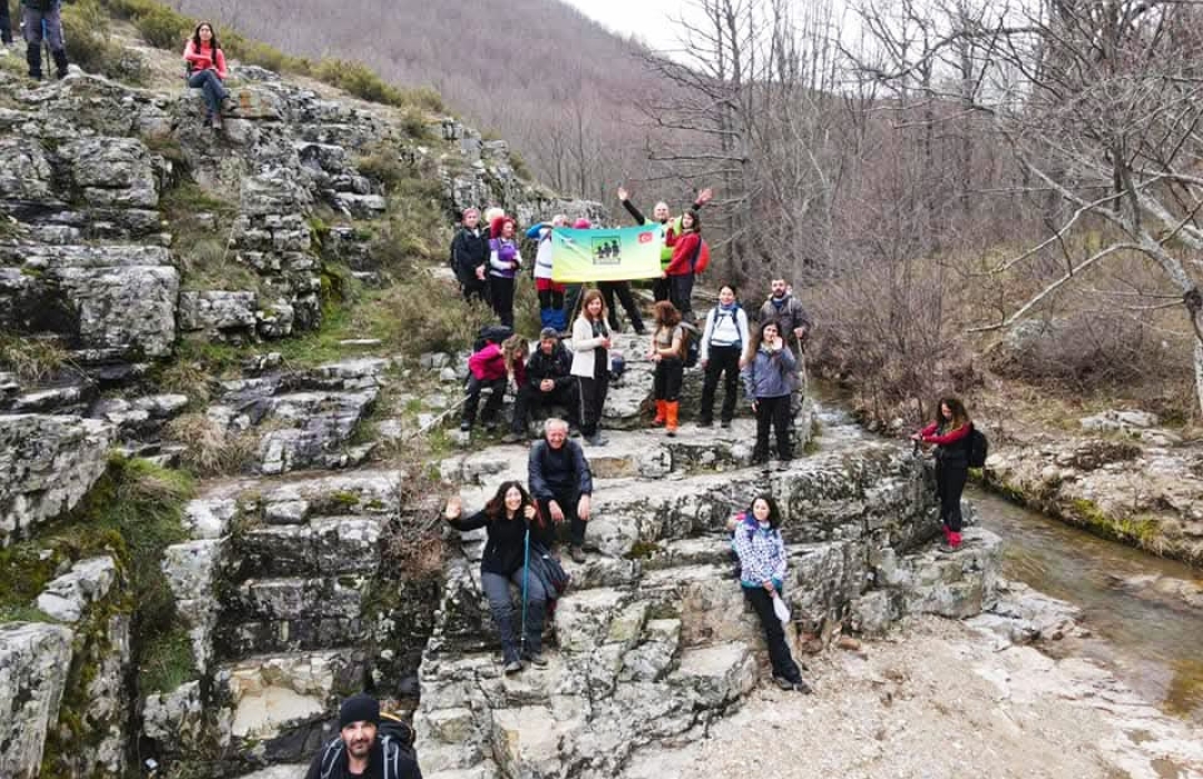 MONOPETRA KAYALIKLARI-CEHENNEM ŞELALELERİ DOĞA YÜRÜYÜŞÜ